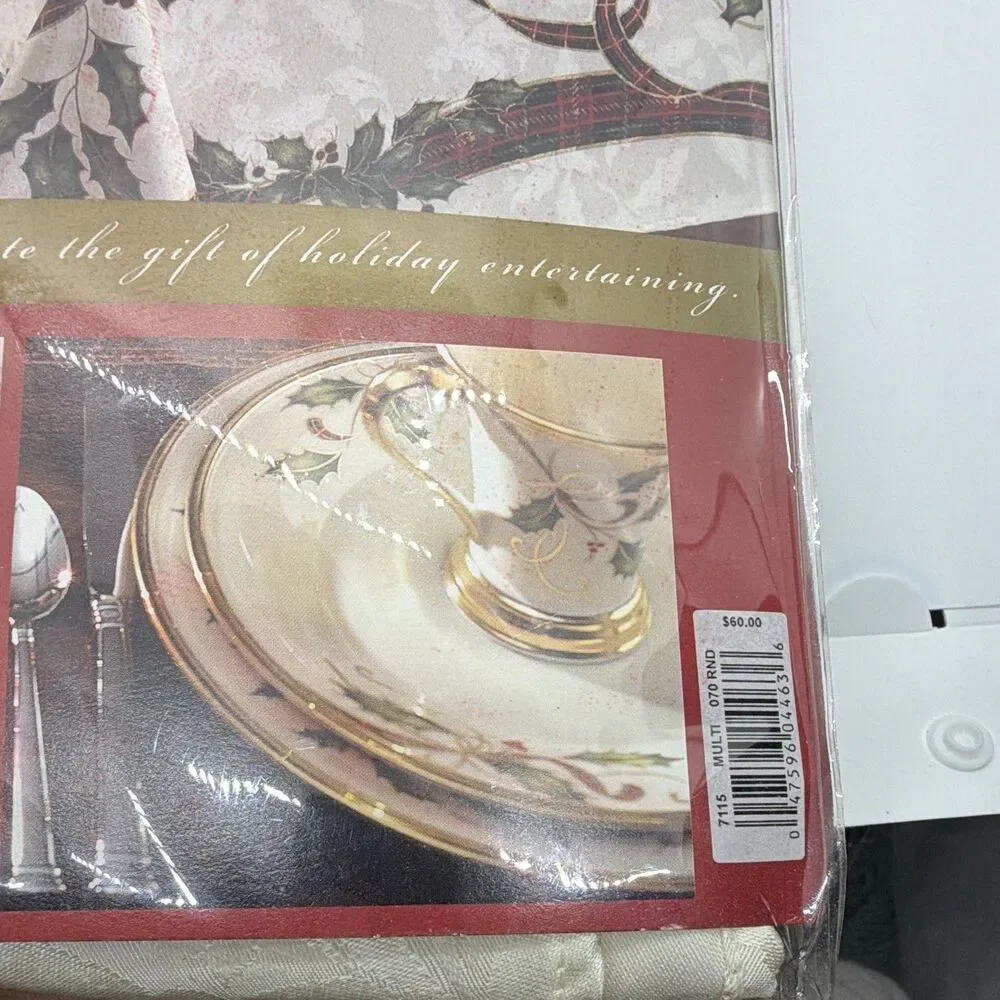 Lenox Holiday Nouveau 70 in Round Tablecloth Floral Beige/Green/Red Machine Wash